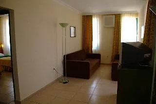 Elit Koseoglu Apart 2* Sidé